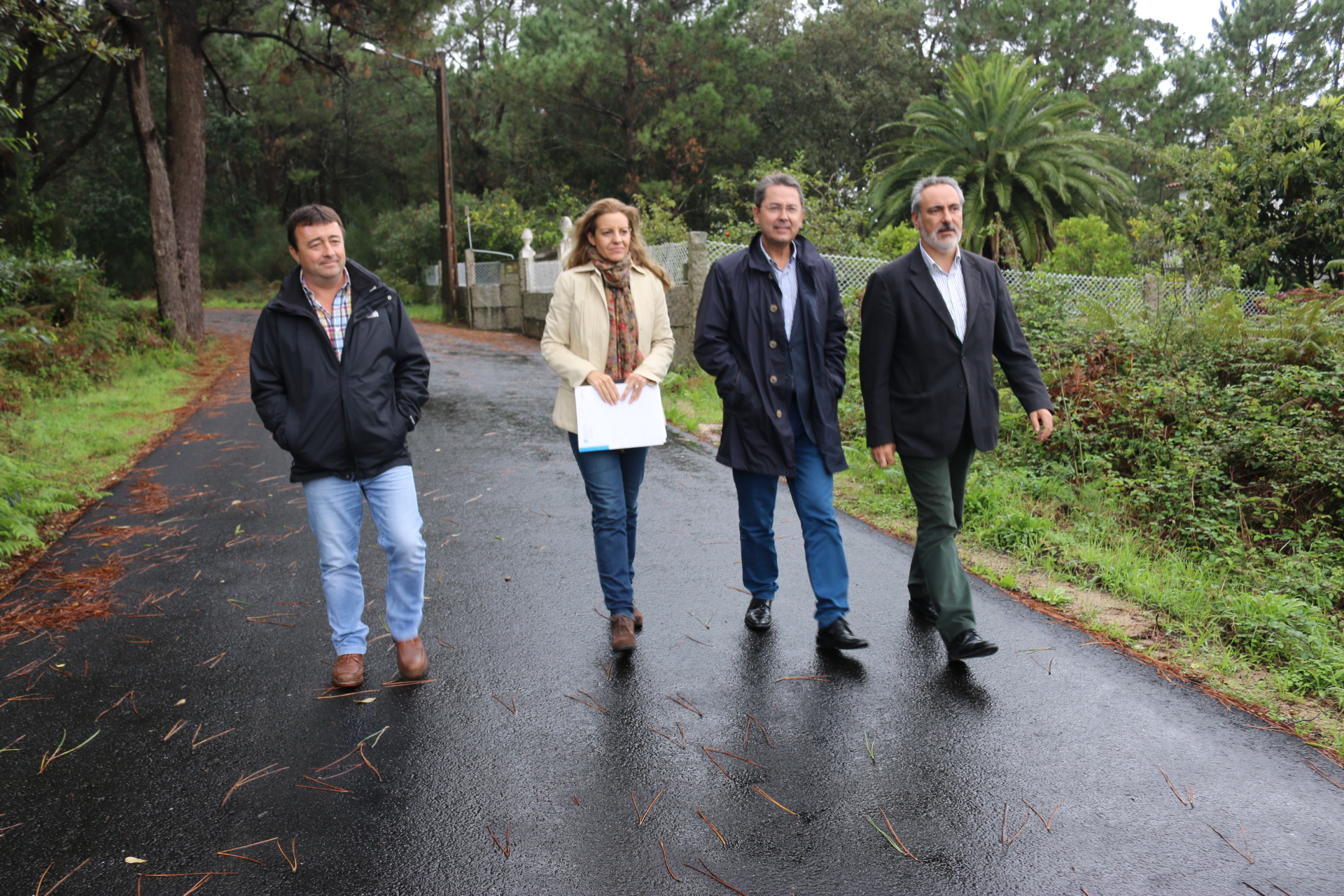 Cores Tourís comprobou as obras de mellora do camiño de Rioseco no Concello do Grove O delegado territorial da Xunta en Pontevedra comprobou así os traballos do Plan Marco que se levaron a cabo cun investimento de 40.000 euros