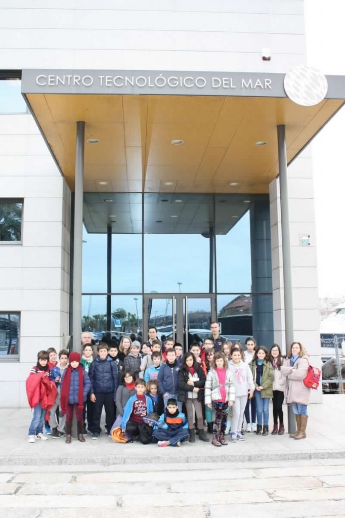Alumnos de primaria do Colexio Público de Panxón visitaron o CETMAR no marco dunha xornada educativa dedicada ao patrimonio marítimo 