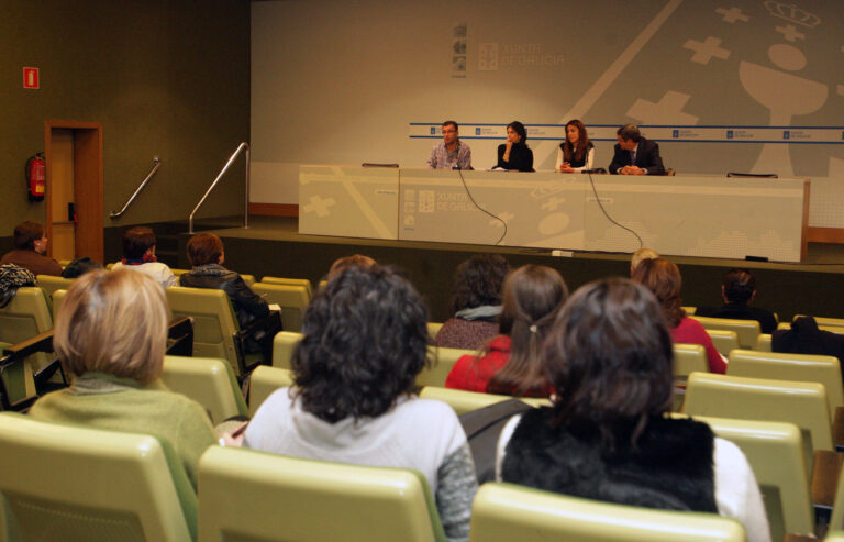 A Xunta convida aos centros comerciais abertos e prazas de abastos a participar no novo programa de axudas de 2,2 millóns