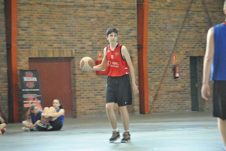 o-xogador-do-equipo-junior-do-cb-nigran-victor-villadoniga-nomeado-para-a-gala-do-deporte-de-gondomar