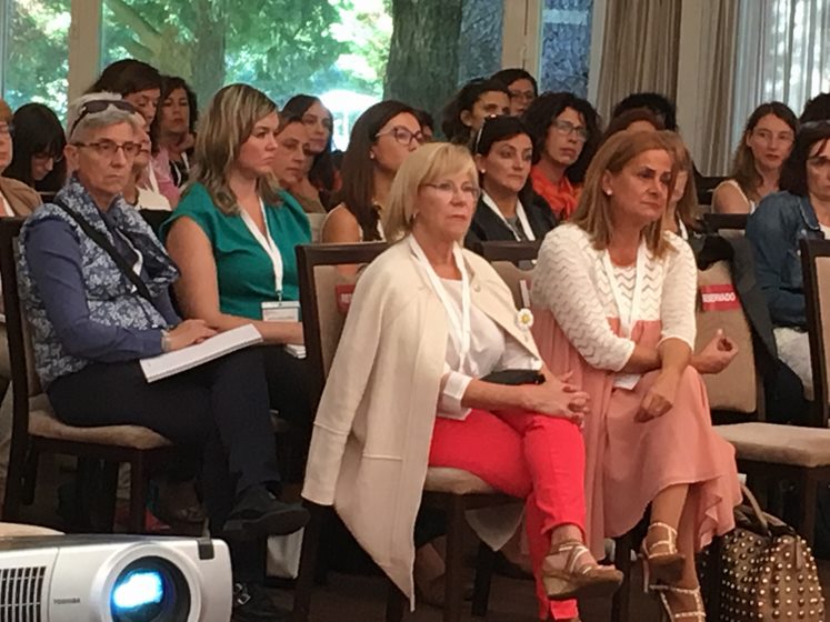 maiden-castillo-de-la-rosa-debate-na-escola-de-igualdade-maria-vinyals-sobre-a-existencia-dun-estilo-de-liderado-feminino