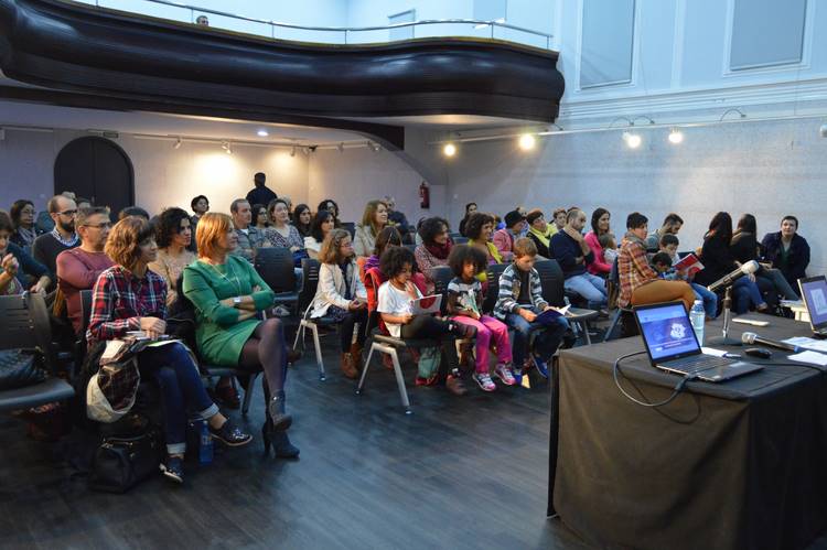 o-concello-de-tomino-e-unicef-galicia-organizan-un-pleno-infantil-co-fin-de-conmemorar-o-dia-internacional-da-infancia-2016