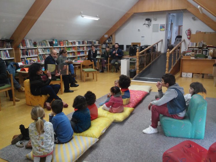 a-biblioteca-da-guarda-premiada-co-galardon-maria-moliner-pola-sua-labor-de-promocion-da-lectura