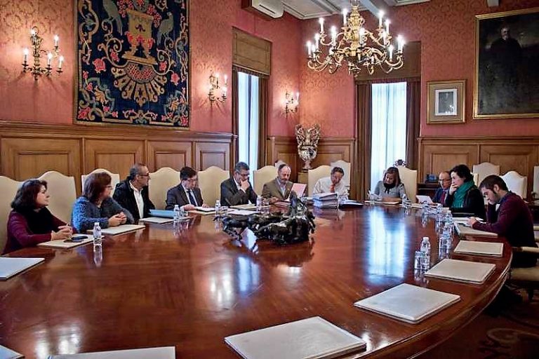 a-deputacion-de-pontevedra-destina-620-000-e-para-contratar-64-personas-en-cinco-concellos-da-provincia