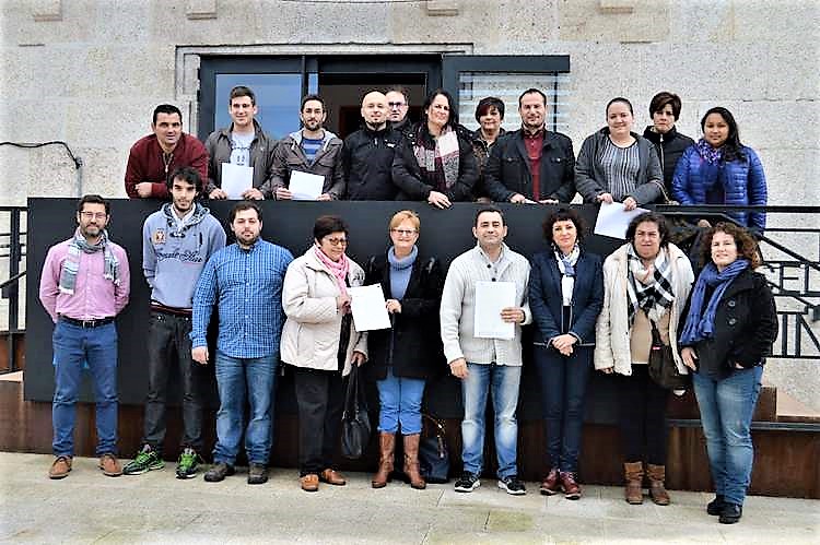 os-trinta-tomineses-que-remataron-os-estudos-de-xestion-administrativa-e-mantenemento-de-xardins-ya-buscan-emprego