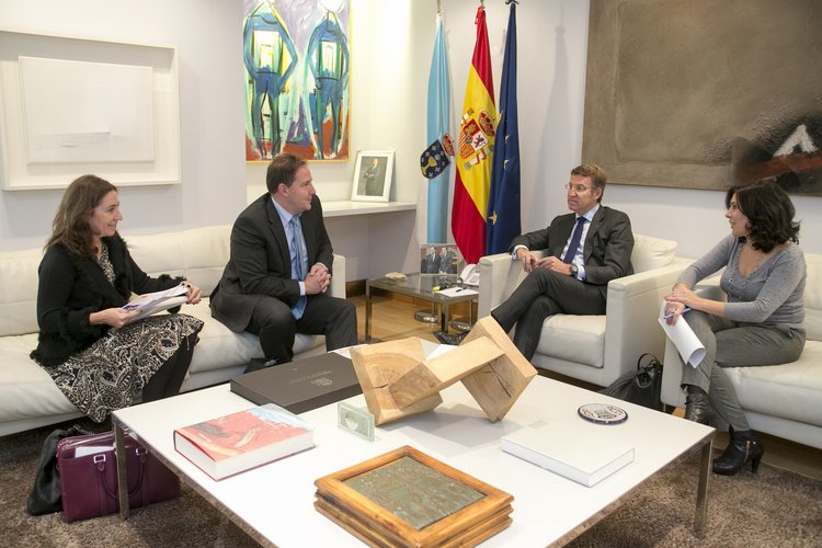 escolas-conectadas-que-dotara-a-820-centros-educativos-publicos-de-galicia-de-conexions-de-ata-500-mbps-escoitar