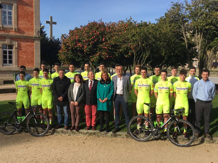 presentacion-do-equipo-club-ciclista-rias-baixas-en-pontevedra