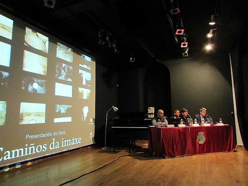 a-guarda-homenaxeou-a-costina-pioneiro-da-sua-fotografia