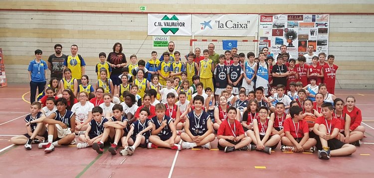 mais-de-30-equipos-de-basket-de-toda-galicia-deronse-cita-na-iii-edicion-do-torneo-basket-sen-barreiras-de-nigran