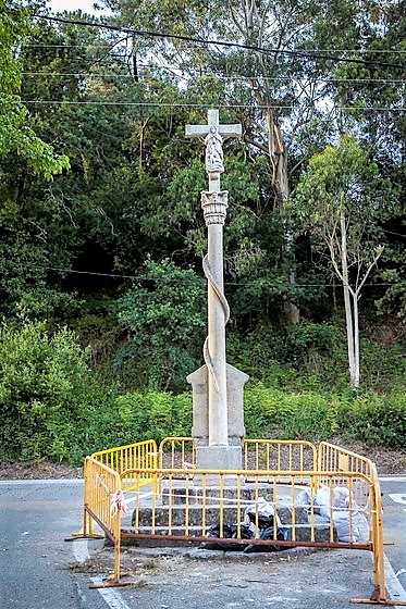 despois-de-case-dous-anos-de-laborioso-traballo-a-parroquia-gondomarena-de-manufe-recupera-o-cruceiro-do-acordo