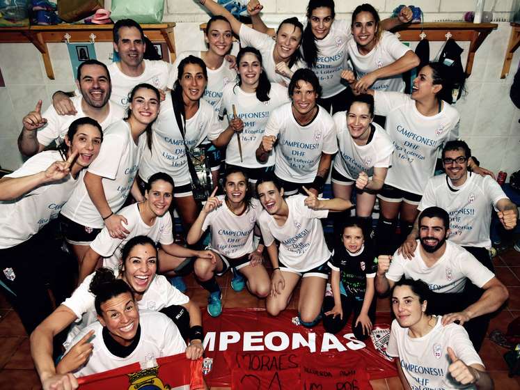 o-atletico-guardes-fai-historia-ao-conquistar-a-liga-loterias-de-balonman-feminino