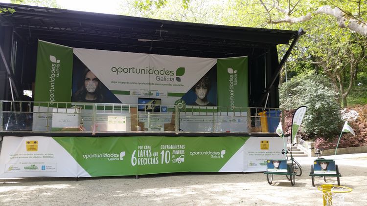 o-trailer-da-reciclaxe-fai-parada-en-nigran-para-informar-e-fomentar-de-xeito-ameno-as-boas-practicas-no-tratamento-dos-residuos