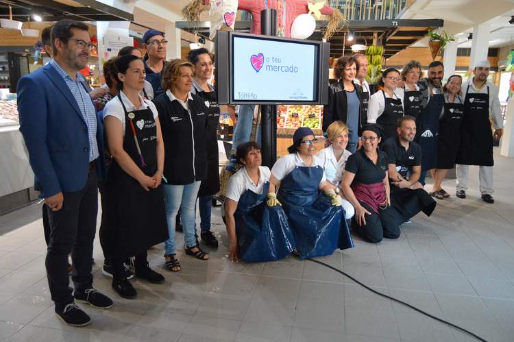 o-mercado-de-tomino-irmandase-co-bom-sucesso-de-porto
