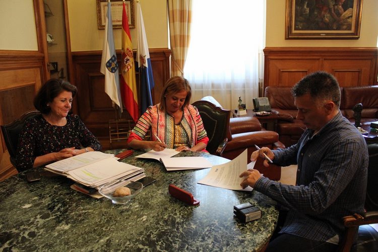 a-deputacion-de-pontevedra-e-a-federacion-galega-de-piraguismo-asinan-o-convenio-para-a-adquisicion-de-ferramentas-tecnoloxicas