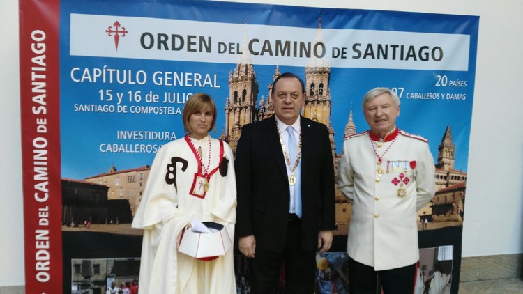 orde-do-camino-santiago-celebrou-acto-solemne-investidura-damas-e-cabaleiros-no-hostal-dos-reis-catolicos