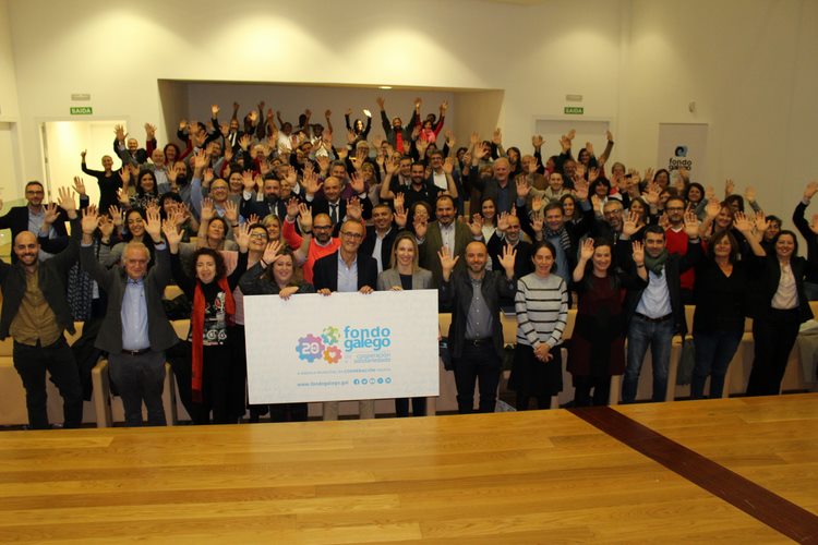 representantes-municipais-celebran-vixesimo-aniversario-do-fondo-galego-cooperacion