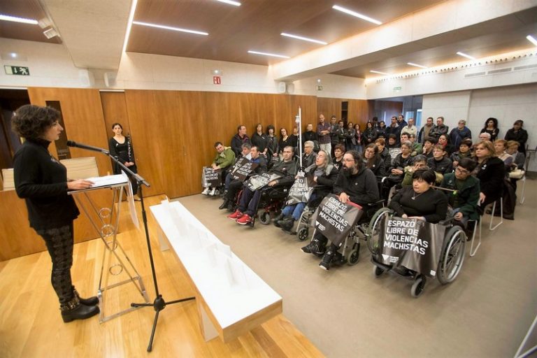 tomino-comprometese-coa-loita-pola-erradicacion-das-violencias-machistas