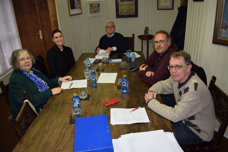 a-rag-e-puntogal-premian-cinco-micro-relatos-entre-os-case-400-textos-participantes-no-concurso-convocado-para-proxectar-o-galego-en-internet