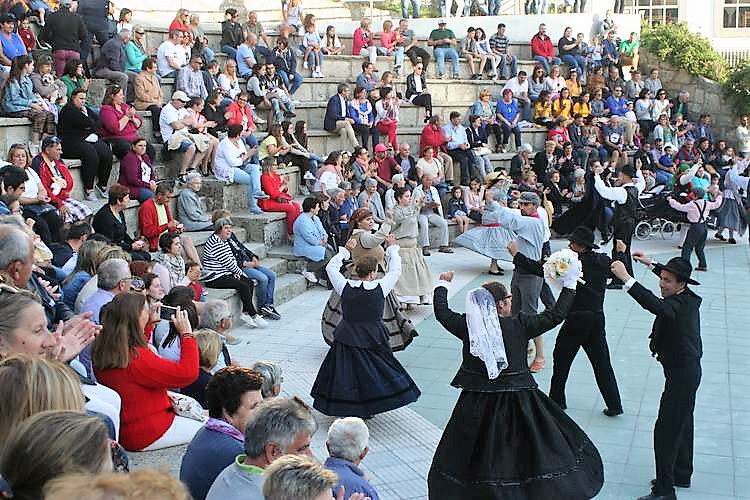 a-guarda-acolleu-a-xiv-festival-luso-galaico-de-xamaraina