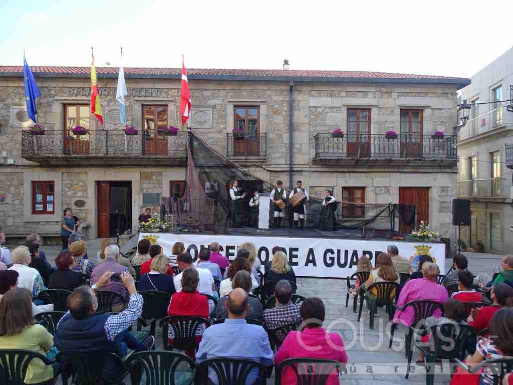 O pregón de Nacho Novo da inicio a XXVIII Festa da Langosta e da Cociña Mariñeira