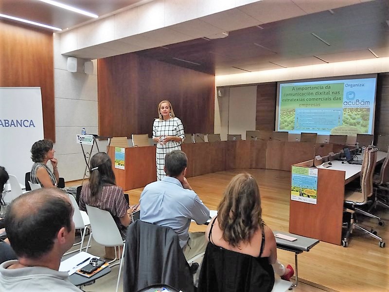 En Tomiño falouse da importancia da comunicación dixital das empresas do rural