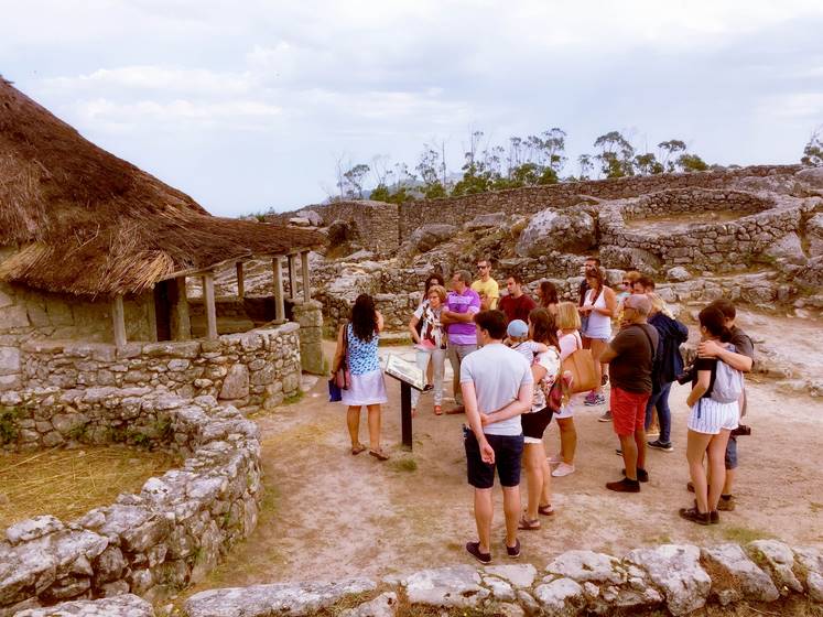 As oficinas de Turismo da Guarda atenderon a máis de 2000 persoas nos meses de xullo e agosto