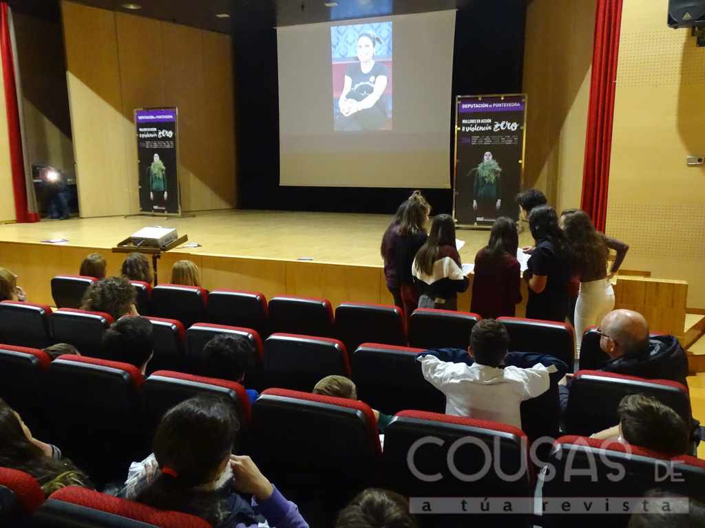 Carmela Silva pechou no Rosal a III edición de #ViolenciaZero