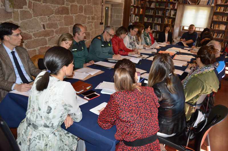 A violencia de xénero no ámbito da educación e no colectivo de persoas con discapacidade centrou a mesa celebrada en Mos