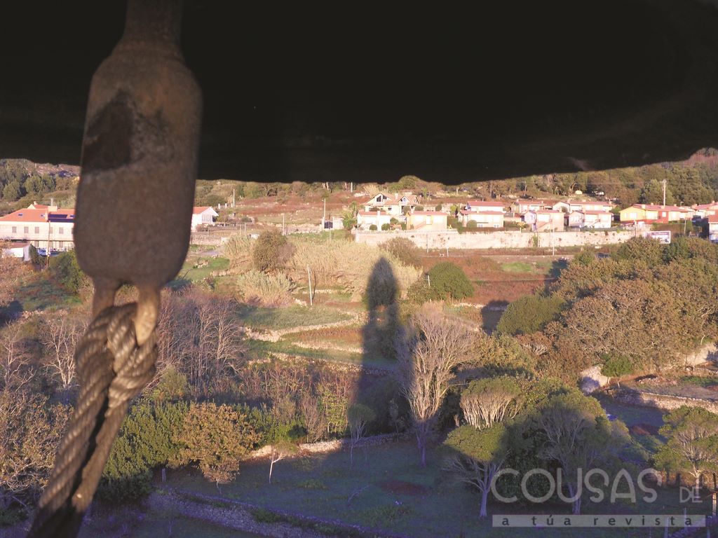 A torre do campanario e as campás do mosteiro de Santa María A Real de Oia