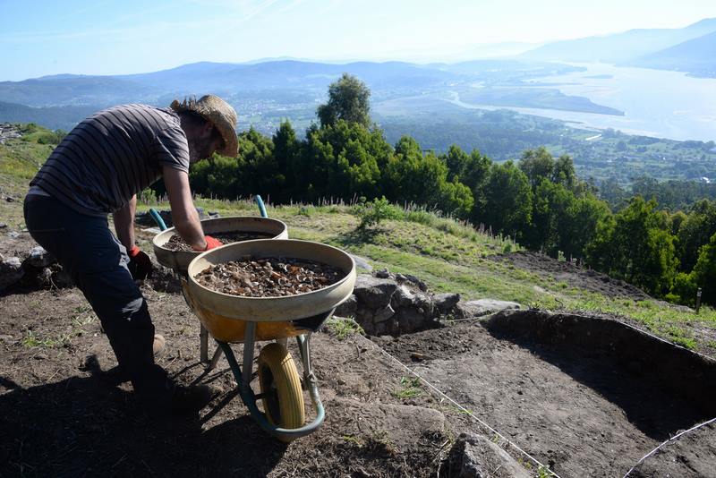 A Guarda promove a Escavación do Cuncheiro do Monte Trega