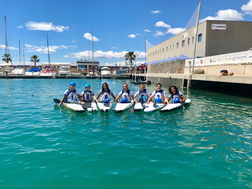 O equipo feminino de piragüismo Penedo-Te Importa, terceiro en Burriana
