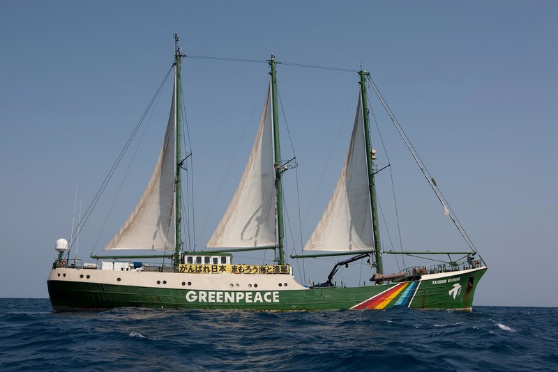  O Rainbow Warrior recalará en Vigo baixo o lema ‘Cambia a enerxía, non o clima’