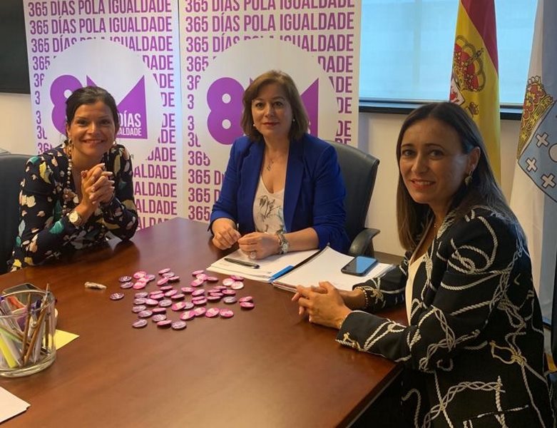 Mos asina un pacto para converterse nun Concello pioneiro en igualdade