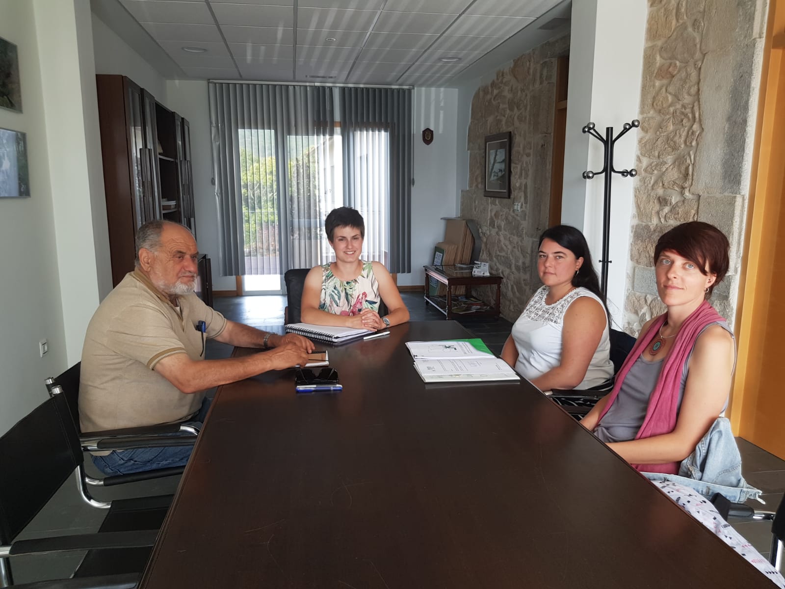 As asociacións do Baixo Miño, Érguete e Cruz Vermella reuníronse coa alcaldesa do Rosal para explicar os seus proxectos