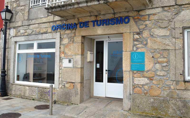 Máis de 8.000 persoas pasaron pola oficina de turismo de Oia neste verán