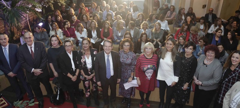 Silva ensalza o papel das "referntes galegas" para rachar cos estereotipos, visibilizar a pegada da muller e construír modelos a seguir