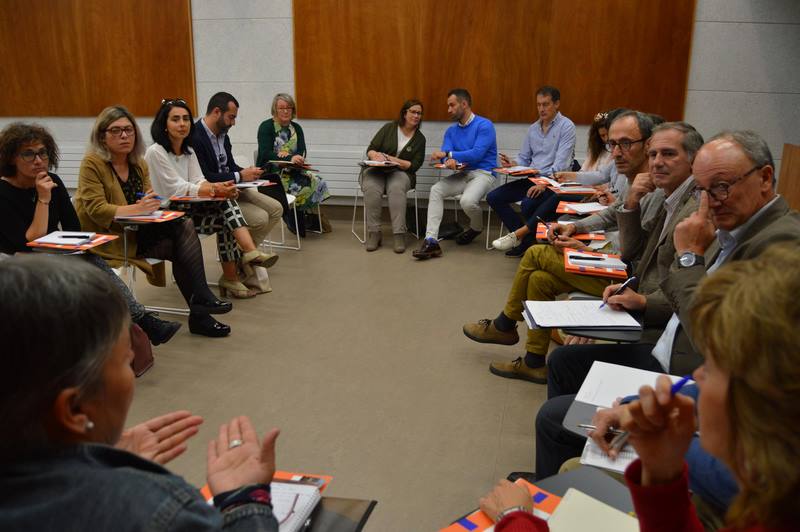 Os centros educativos de Tomiño e Cerveira piden unha solución legal para poder realizar máis actividades na fronteira