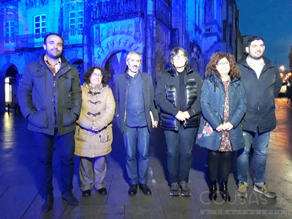 O Concello do Porriño alumeado de azul polo Día da Infancia