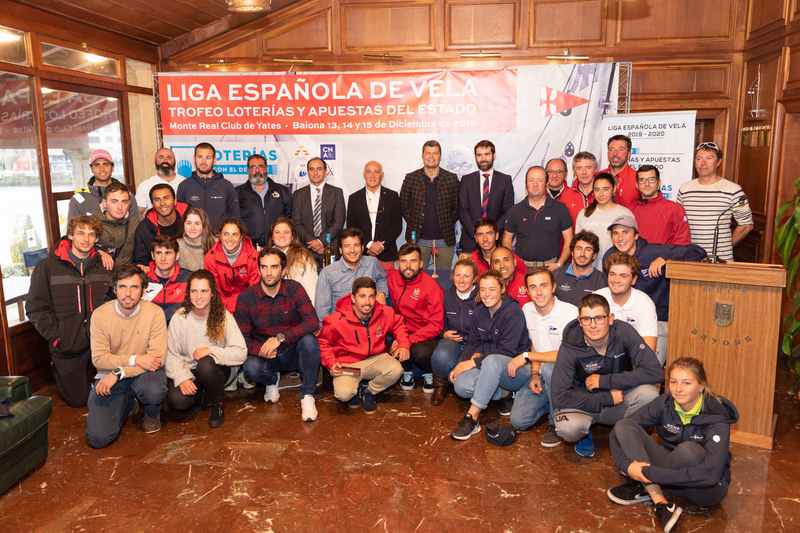 O Real Club Náutico de Arrecife gaña en Baiona a liga Española de Vela