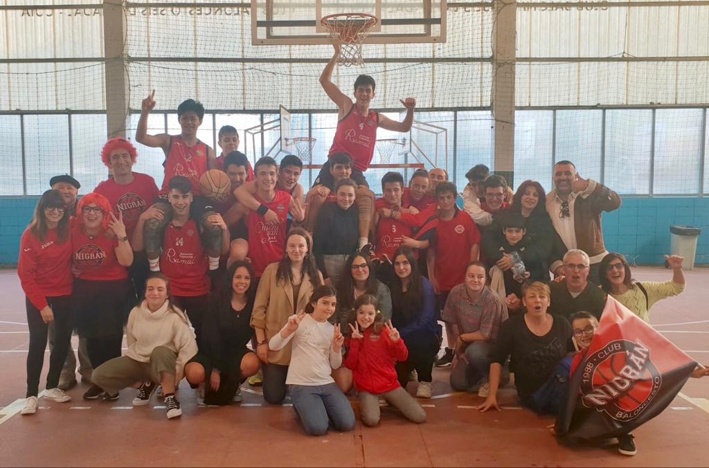 Os cadetes do Club Baloncesto Nigrán fan historia