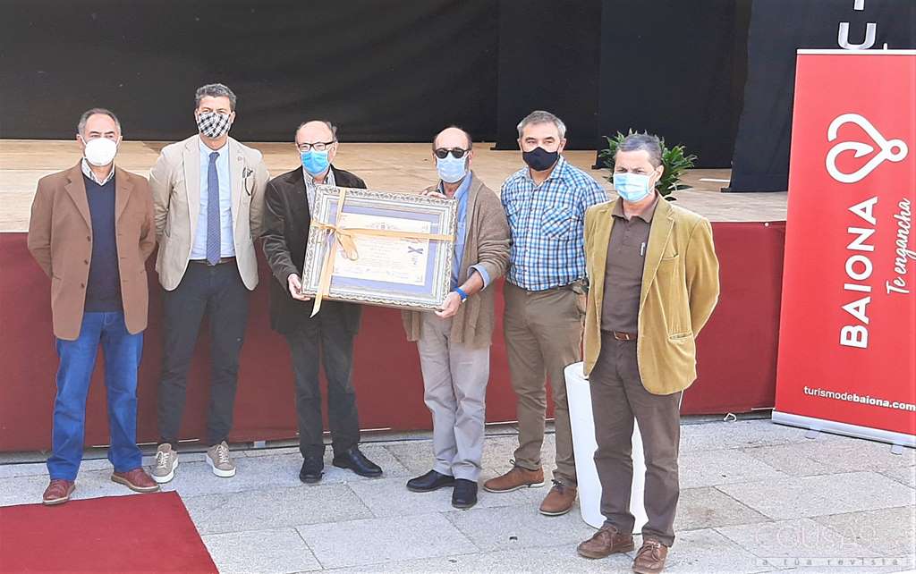 Baiona distingue ao Instituto de Estudos Miñoranos coa entrega da “Medalla de Ouro”