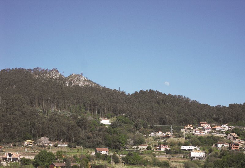 Unica-porta-roaninica-conservada-na-igrexa