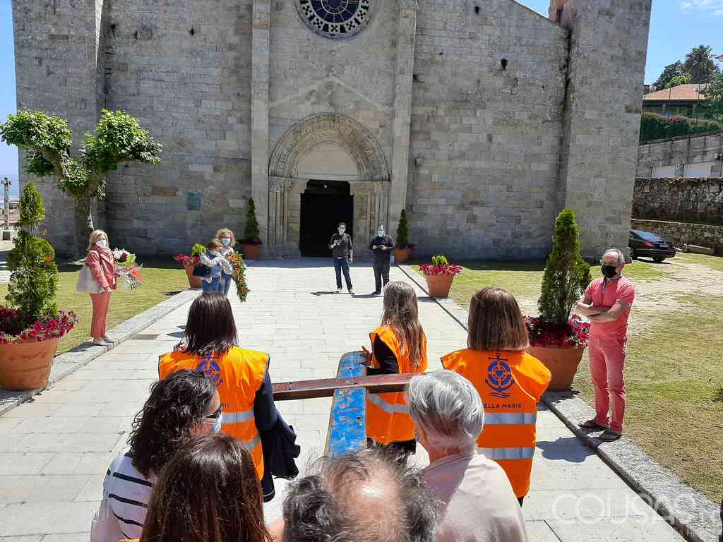 A Cruz de Lampedusa peregrina desde Vigo a Baiona por mar