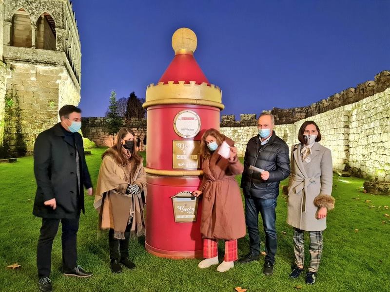 O castelo de Soutomaior acende o Nadal cunha espectacular iluminación de 35.000 bobillas led